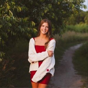 Meet your Posher, Claire